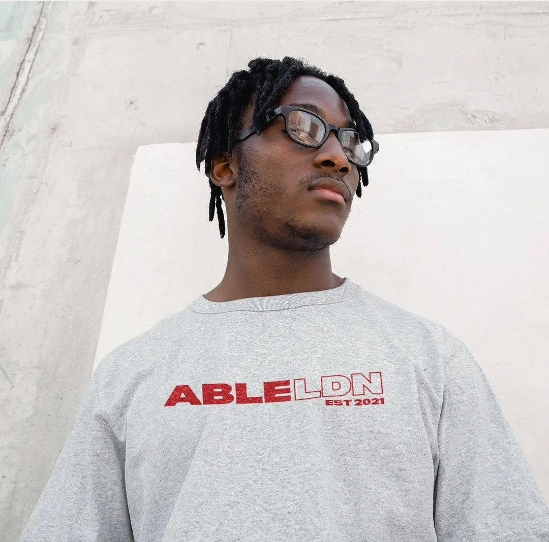 ABLE EST TEE - GREY